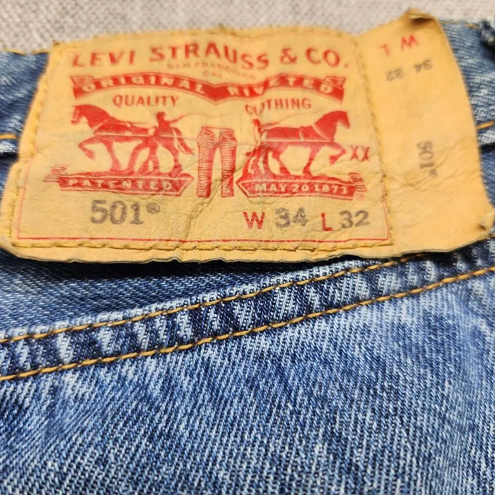Levi’s 501 Original Fit Men’s Jeans W34 L32 Blue Denim Button Fly Straight